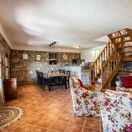 Villa Korina Pinezici  Luaran gambar