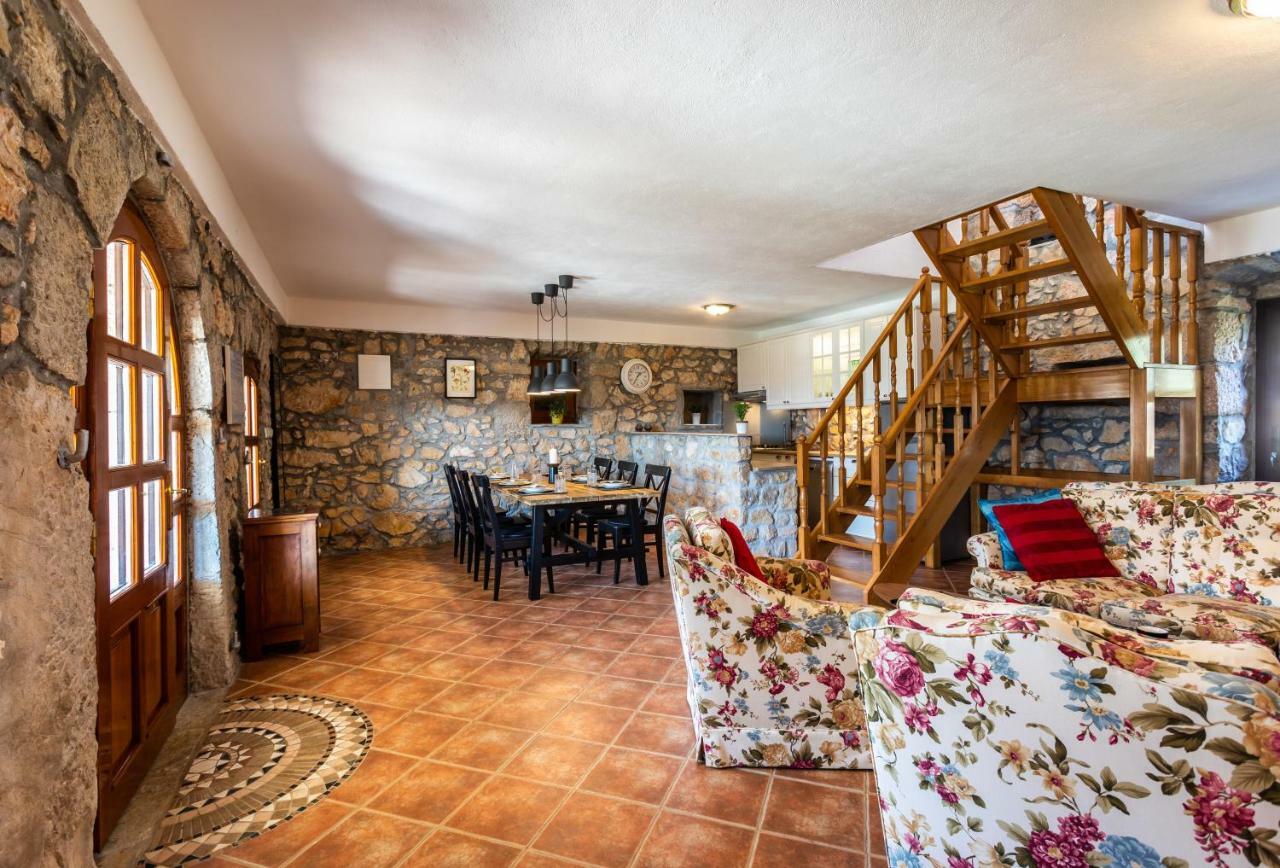Villa Korina Pinezici  Luaran gambar