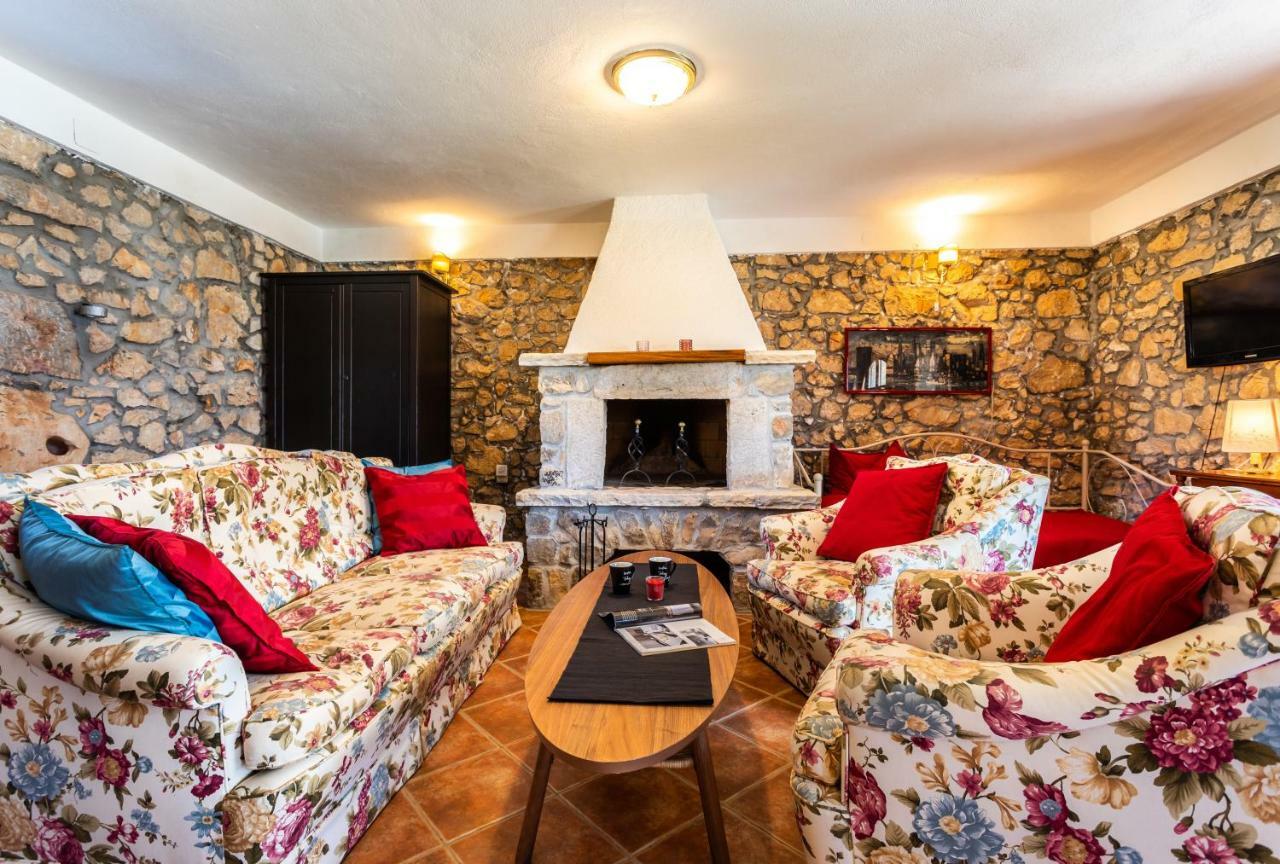 Villa Korina Pinezici  Luaran gambar